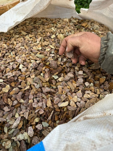 Златолит персиковый декоративная каменная крошка купить в Республике Северная Осетия