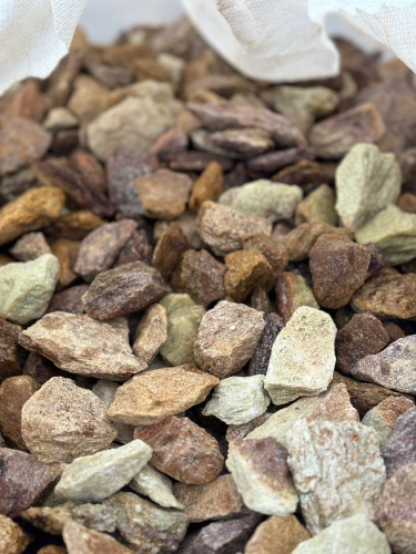 Златолит персиковый декоративная каменная крошка купить в Республике Северная Осетия