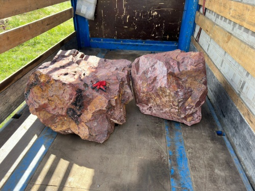 Ландшафтные глыбы красно-фиолетовые 200-1000 килограмм купить в Республике Северная Осетия