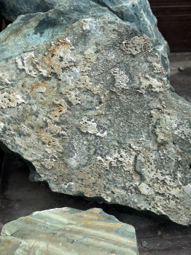 Ландшафтные глыбы зелёные 200-500 килограмм купить в Республике Северная Осетия