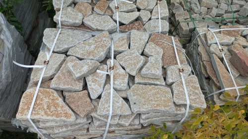 Гранитный плитняк галтованный для парковки купить в Республике Северная Осетия