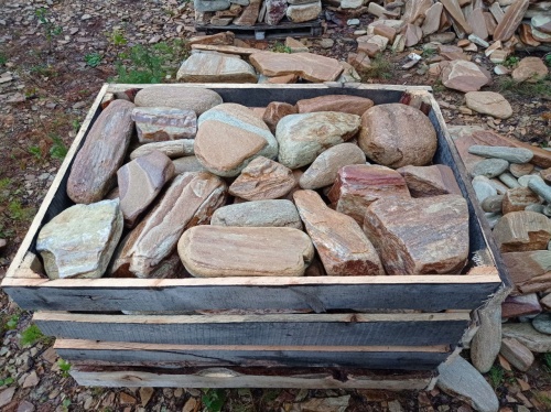 Златолит жёлтый, жёлто-зелёный глыбки и валуны для ланшафтного дизайна купить в Республике Северная Осетия