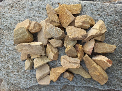 Златолит жёлтый декоративная каменная крошка купить в Республике Северная Осетия