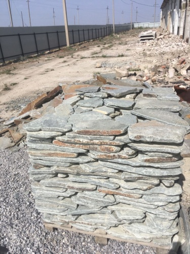 Златолит серебристый галтованный для лестниц купить в Республике Северная Осетия